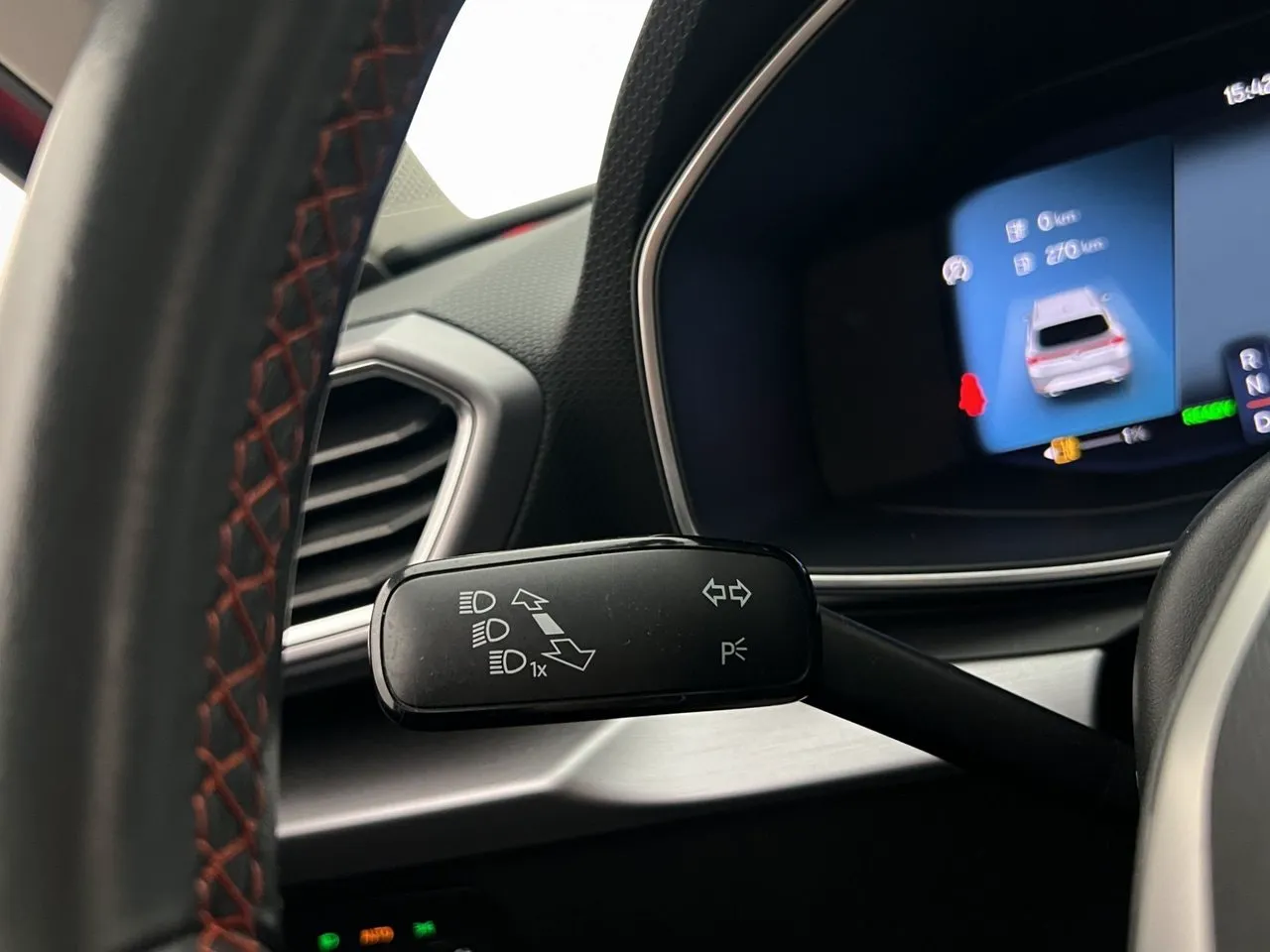 Vehicle image 31