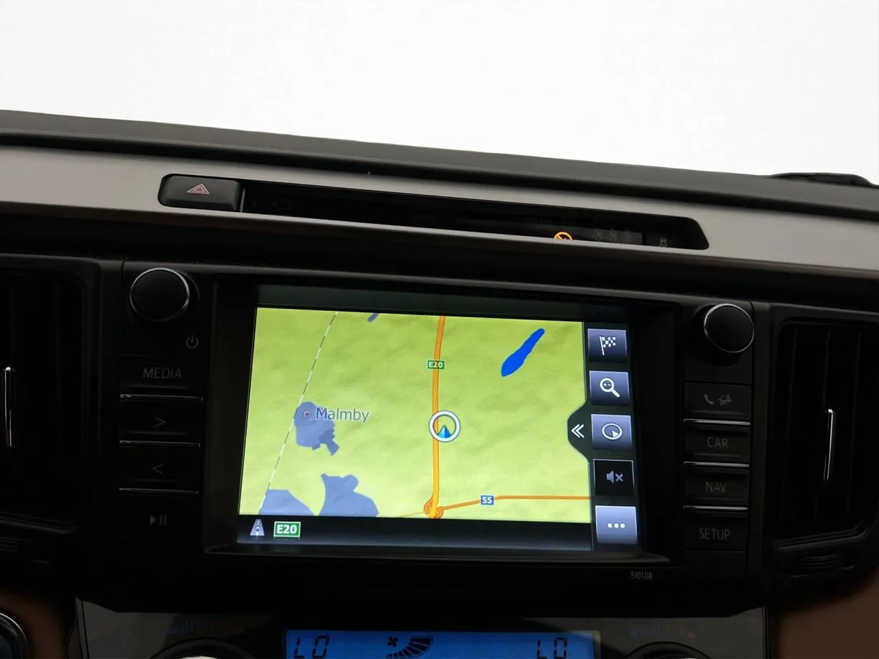 Vehicle image 22