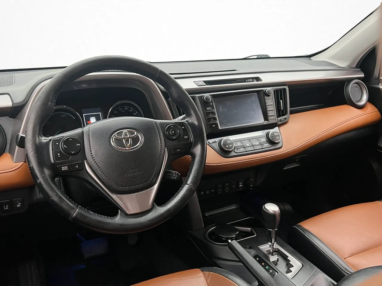 Vehicle image 14