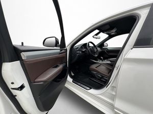 BMW X4 bild 8