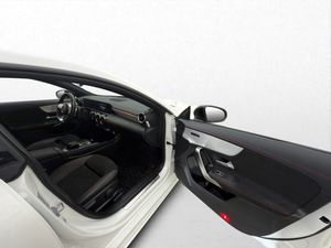 Mercedes CLA200 bild 25