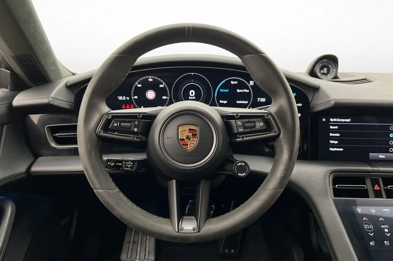 Vehicle image 30