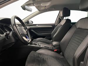 Volkswagen Passat bild 12