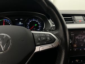 Volkswagen Passat bild 21