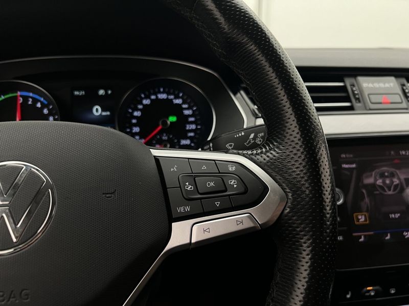 Volkswagen Passat bild 21