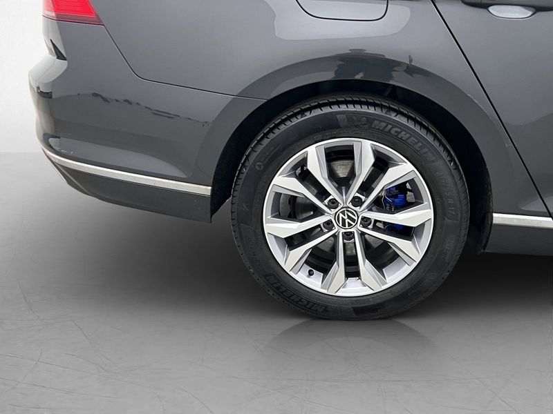 Volkswagen Passat bild 37
