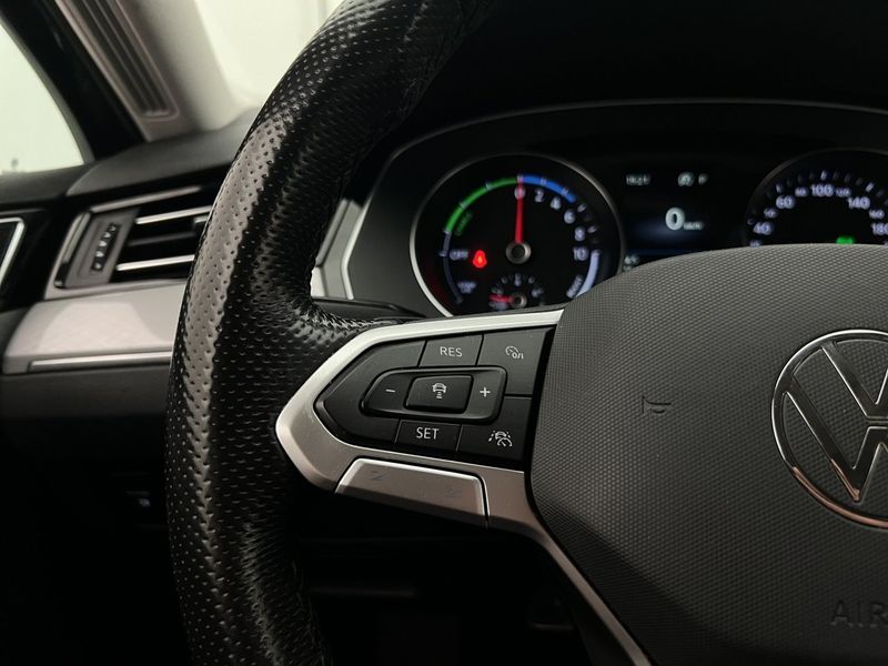 Volkswagen Passat bild 18