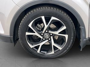 Toyota C-HR bild 32