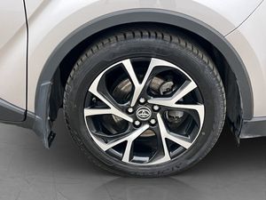 Toyota C-HR bild 35