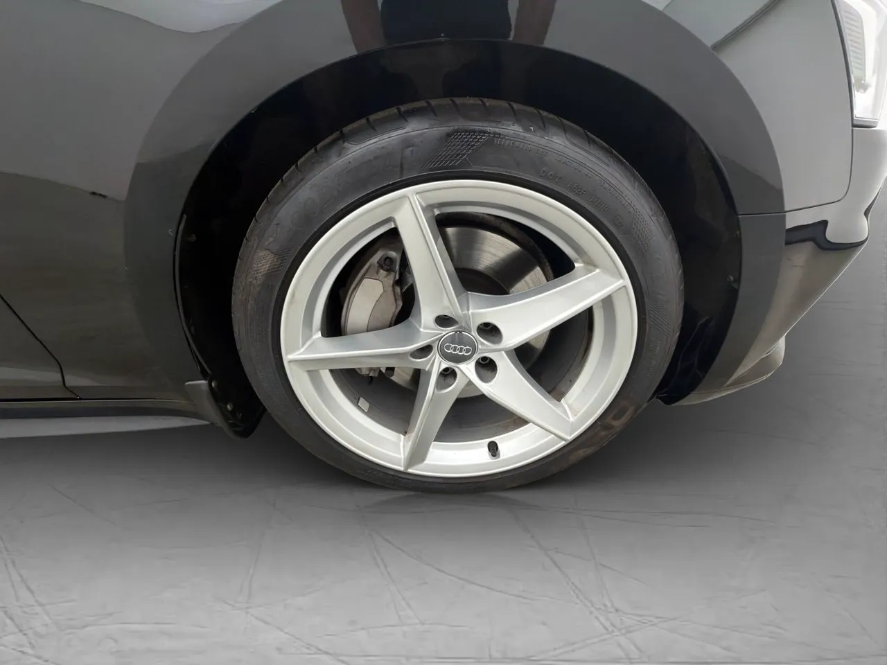 Vehicle image 35