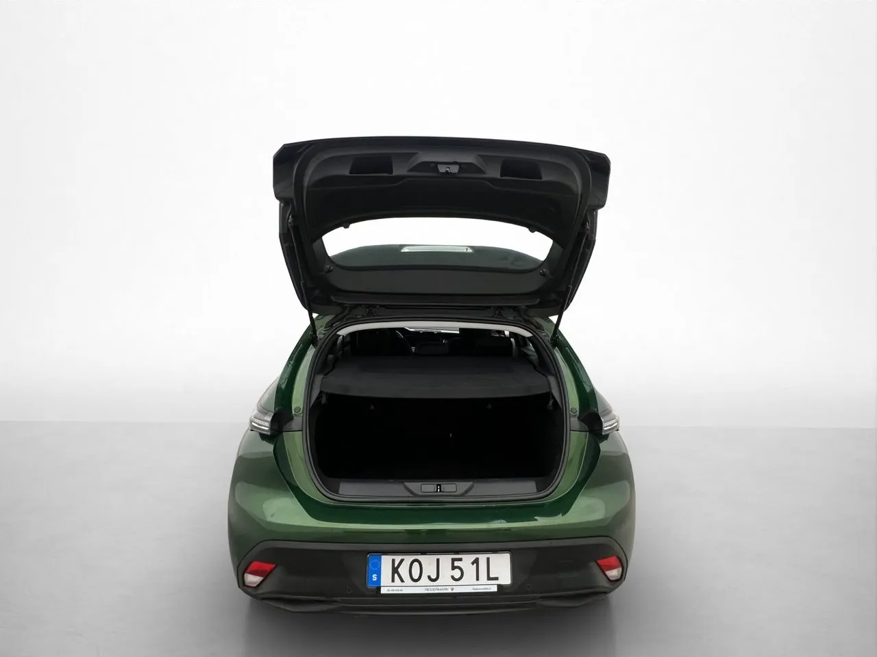 Vehicle image 24