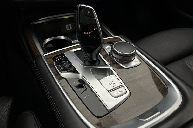 BMW 730 bild 29
