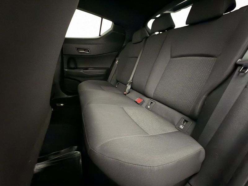Toyota C-HR bild 26