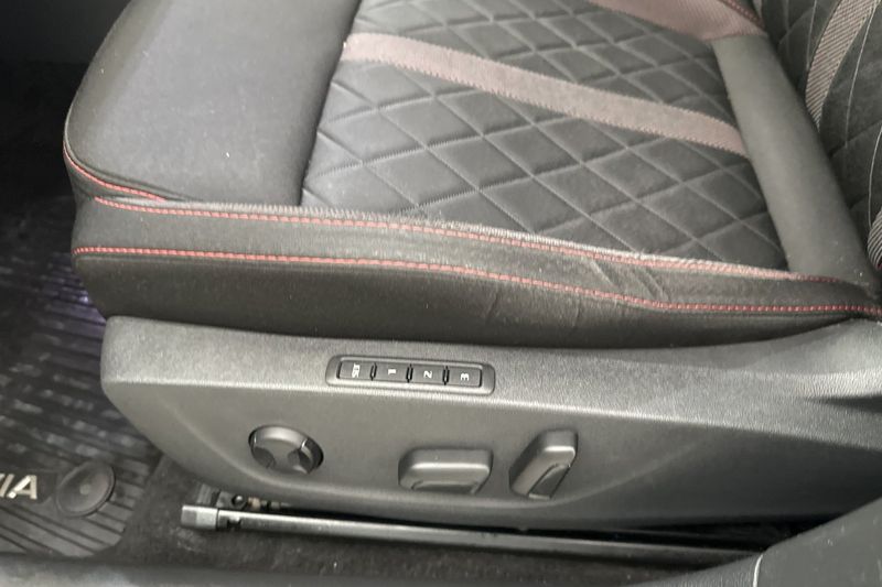 Skoda Octavia bild 16