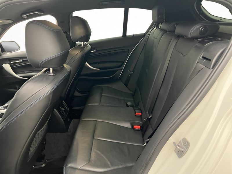 BMW 118 bild 22