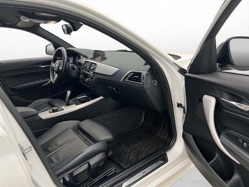 BMW 118 bild 21