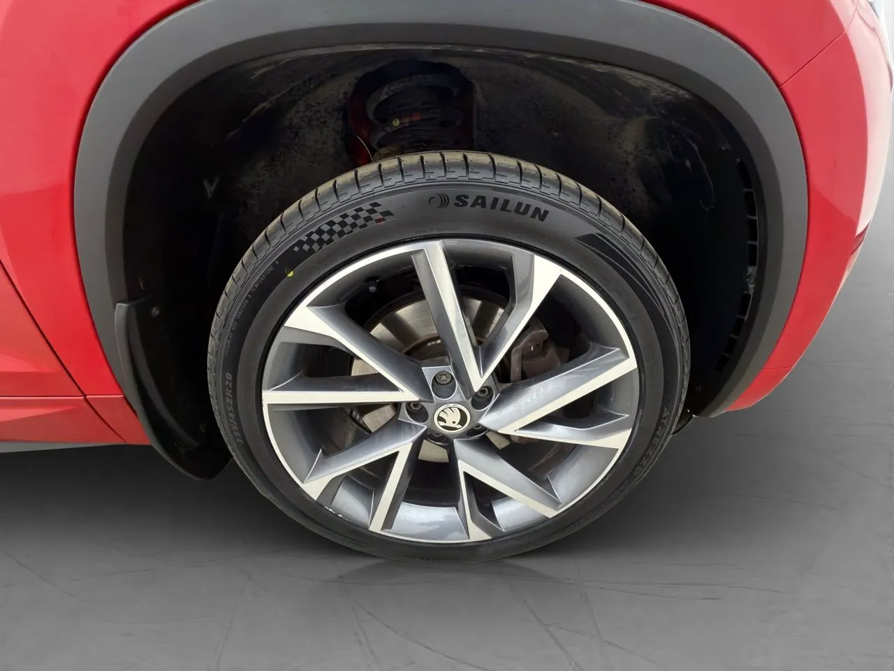 Vehicle image 37