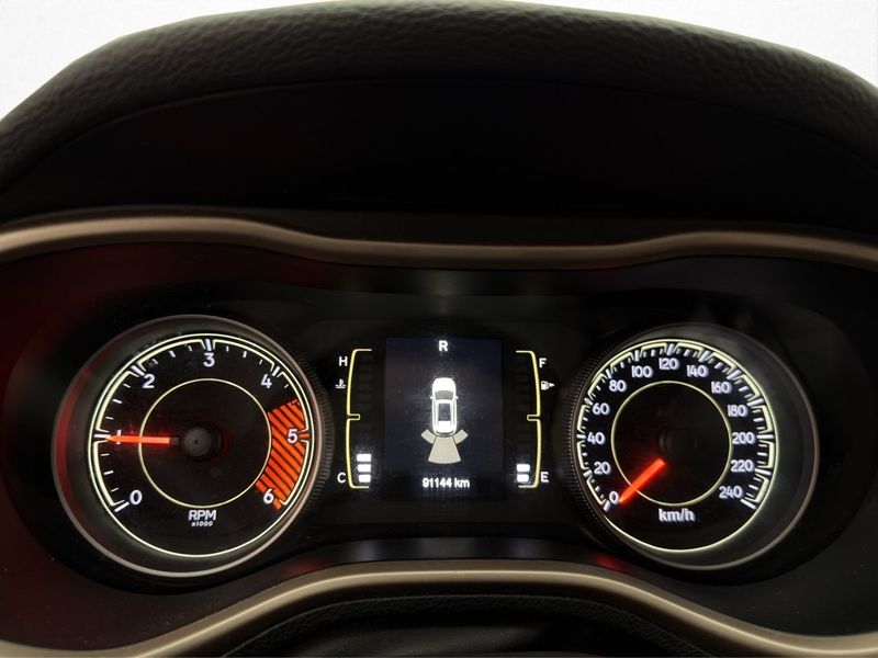 Jeep Cherokee bild 17