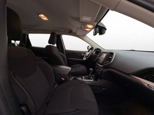 Jeep Cherokee bild 24