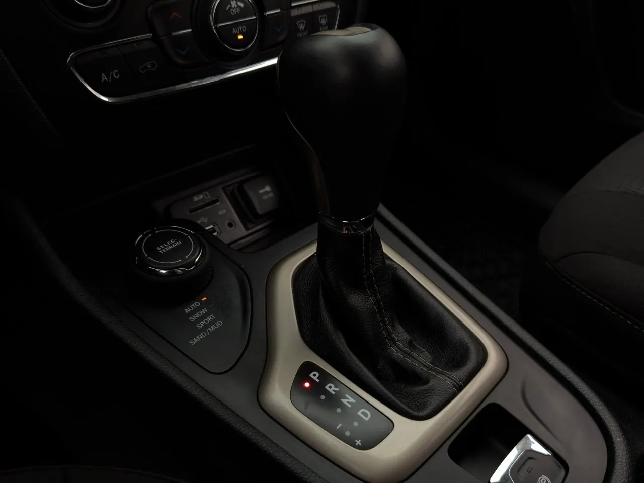 Vehicle image 22