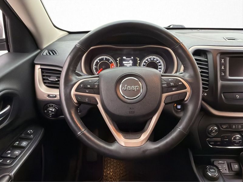 Jeep Cherokee bild 14