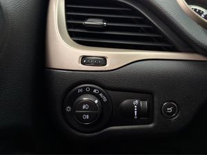 Jeep Cherokee bild 15
