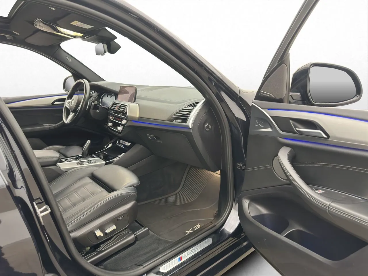 Vehicle image 33