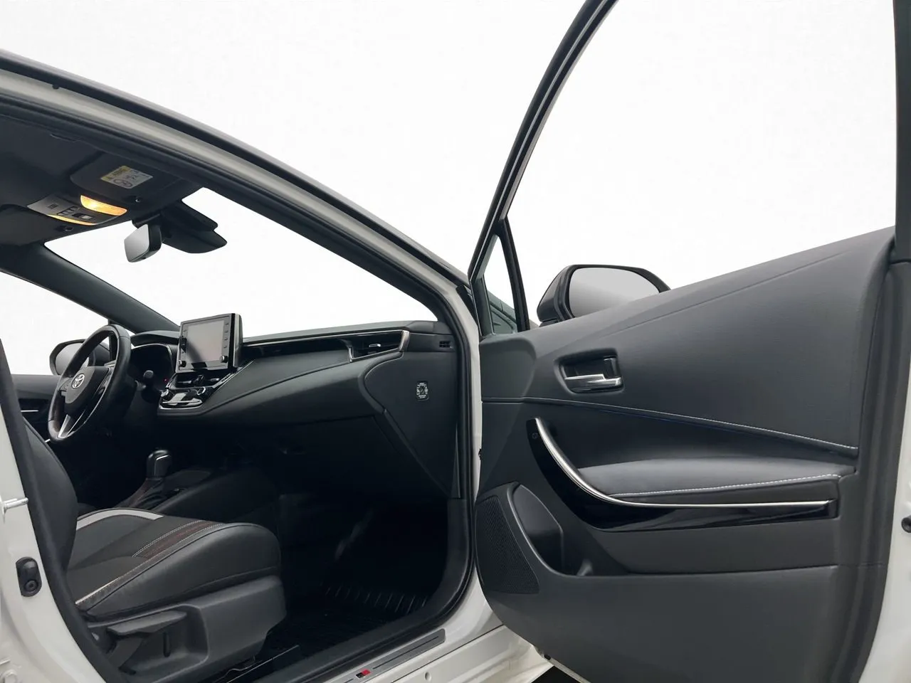 Vehicle image 14