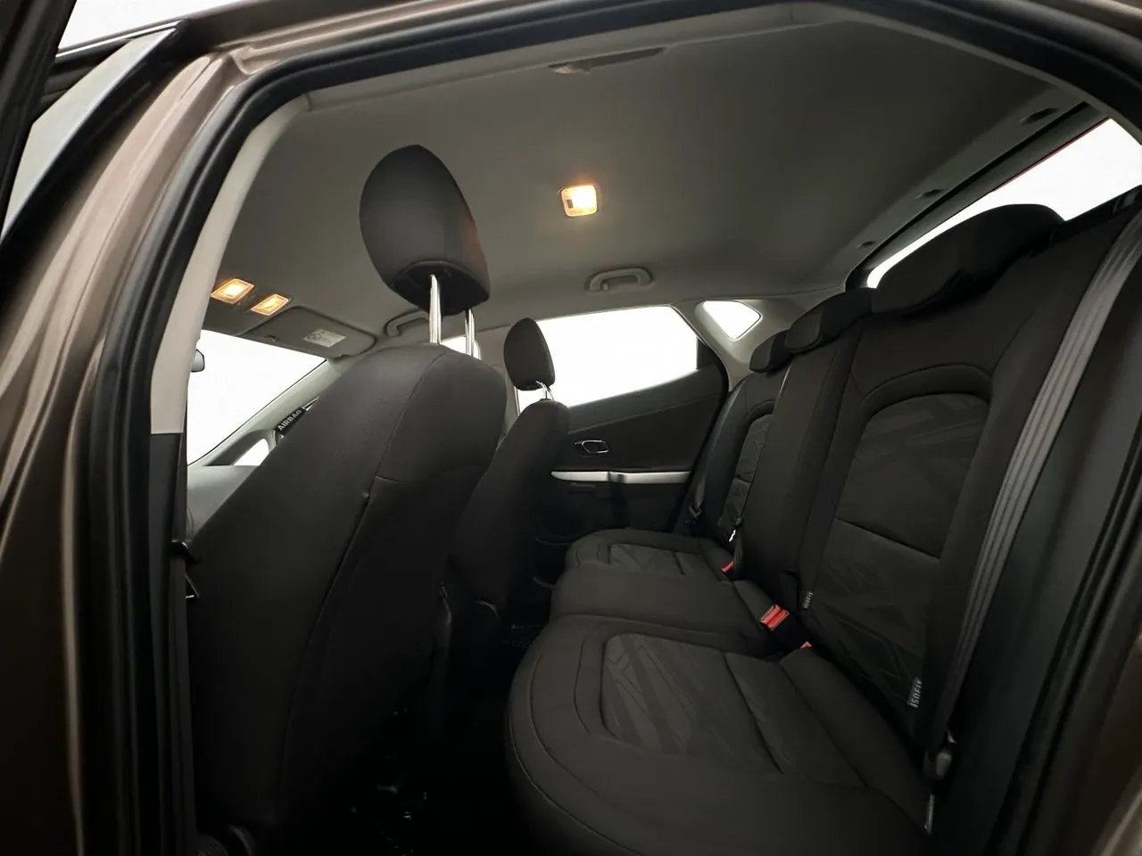 Vehicle image 22