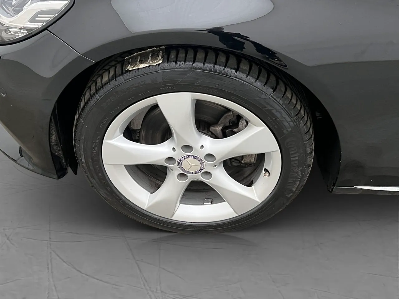Vehicle image 33