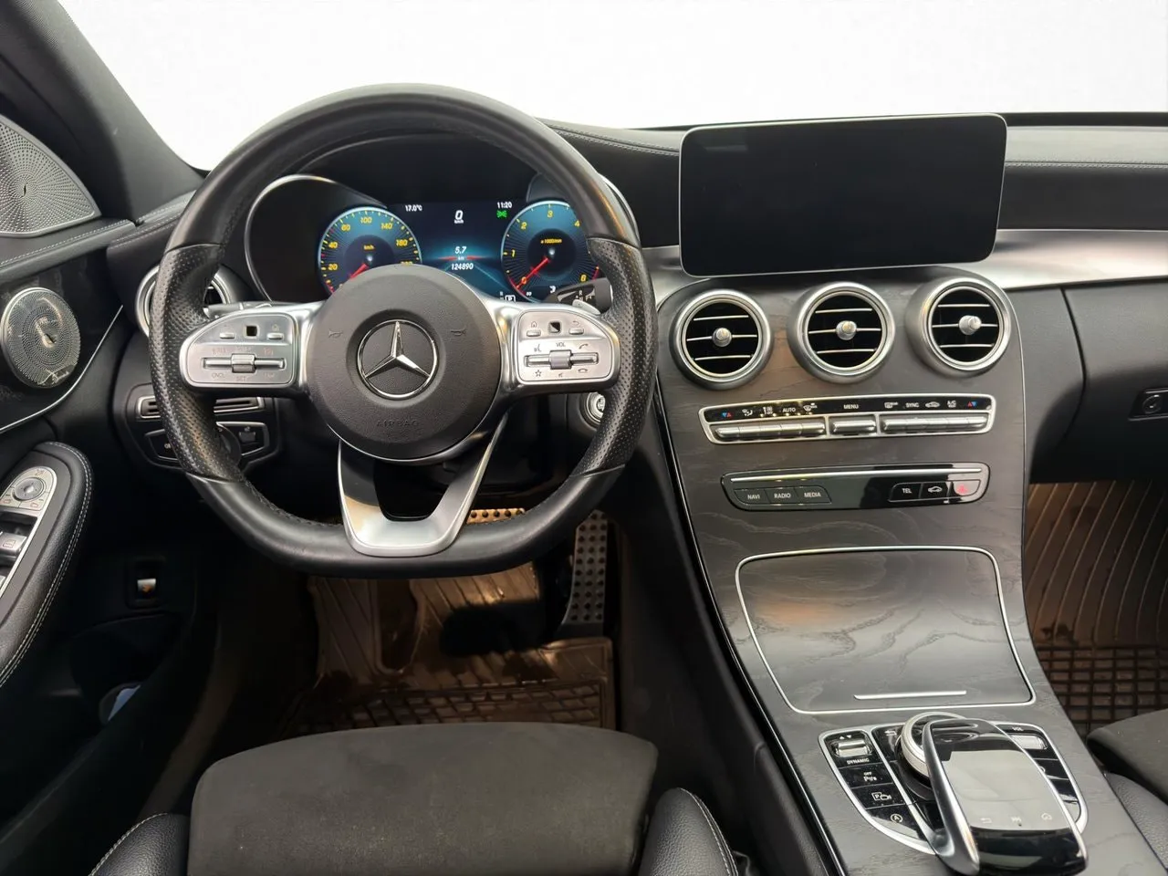 Vehicle image 11