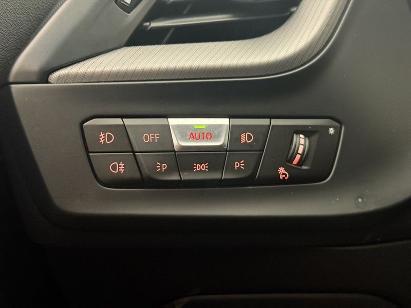 BMW 218 bild 14