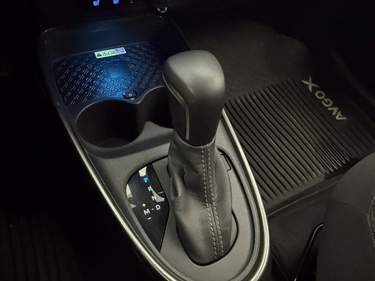 Vehicle image 25