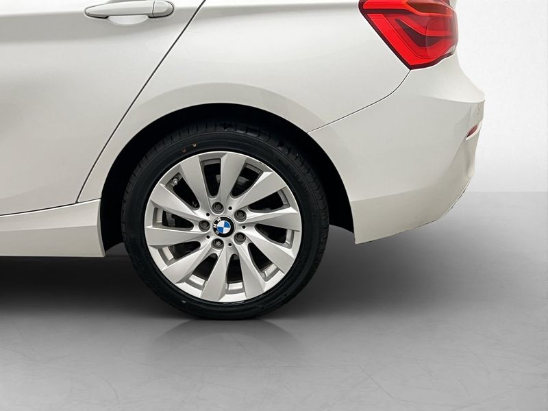 BMW 118 bild 29
