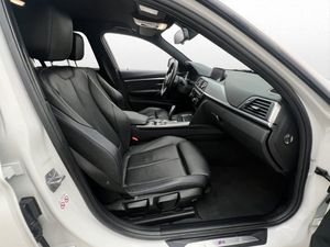 BMW 320 bild 22
