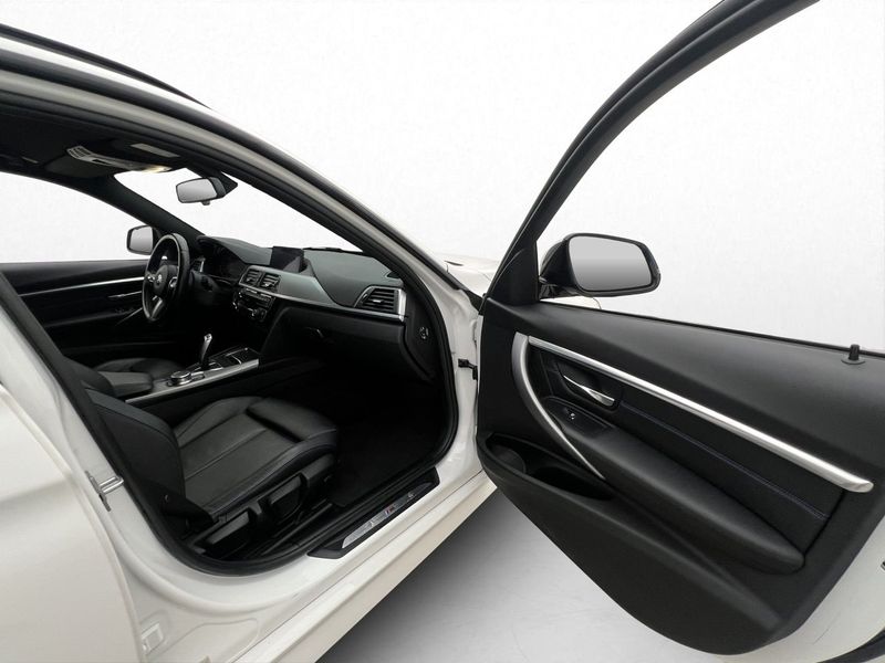 BMW 320 bild 23