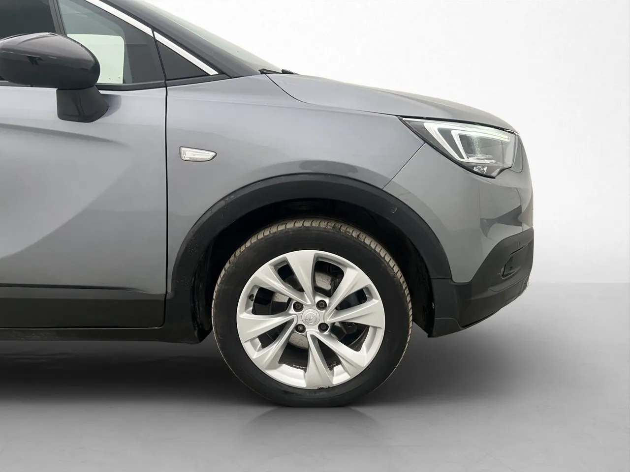 Vehicle image 22