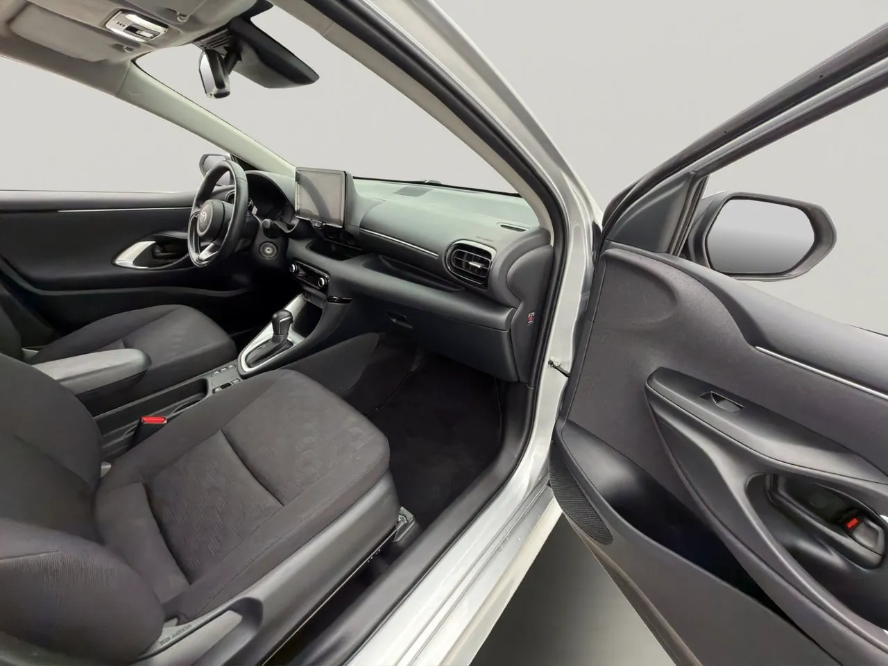 Vehicle image 22