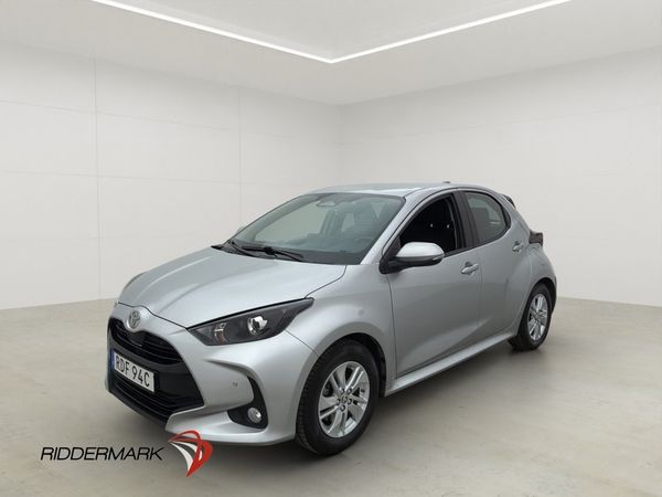 Toyota Yaris Hybrid 116hk Active Kamera CarPlay MOMS - 2024