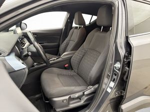 Toyota C-HR bild 12