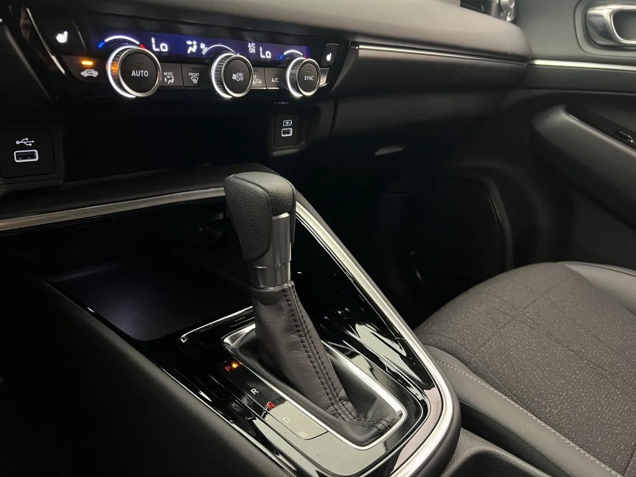 Vehicle image 23