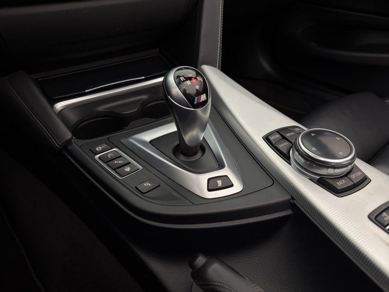 BMW M4 bild 30