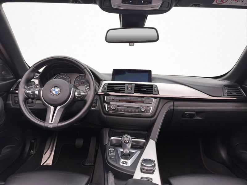 BMW M4 bild 15