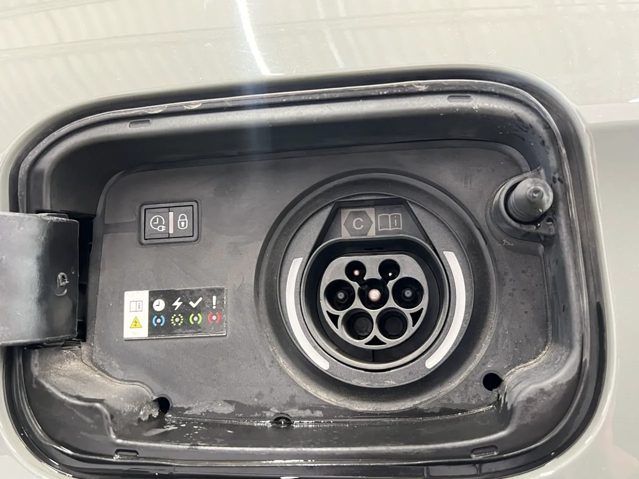 Vehicle image 37