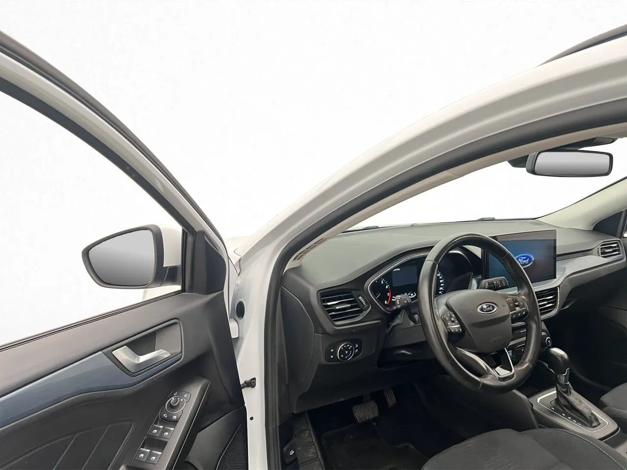 Vehicle image 18