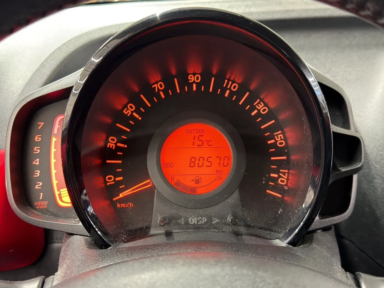 Vehicle image 16