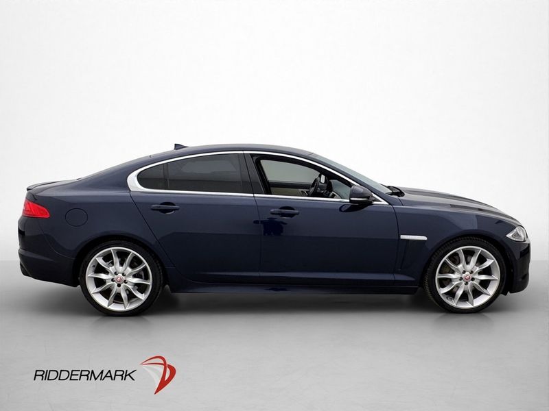Jaguar XF bild 9