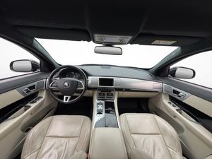 Jaguar XF bild 12