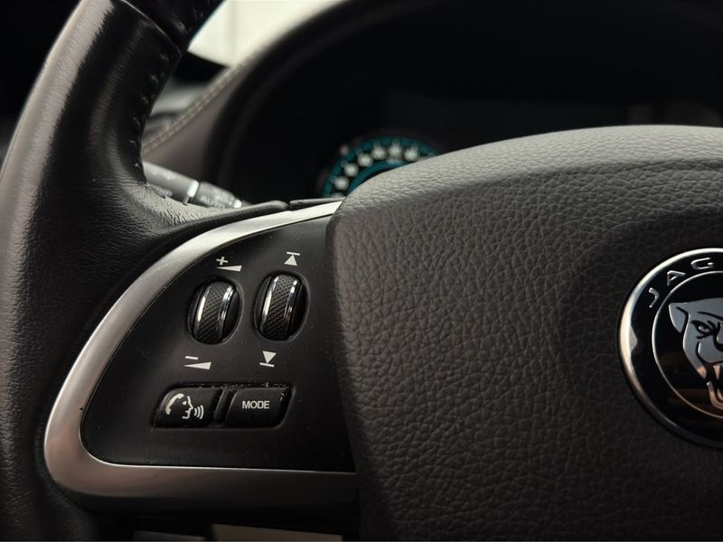 Jaguar XF bild 19