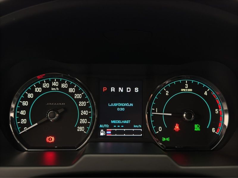Jaguar XF bild 20